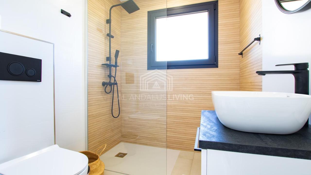 דירות מאלגה Panoramic Sea Views And Direct Access To The Beach From The Community In Torrenueva מראה חיצוני תמונה