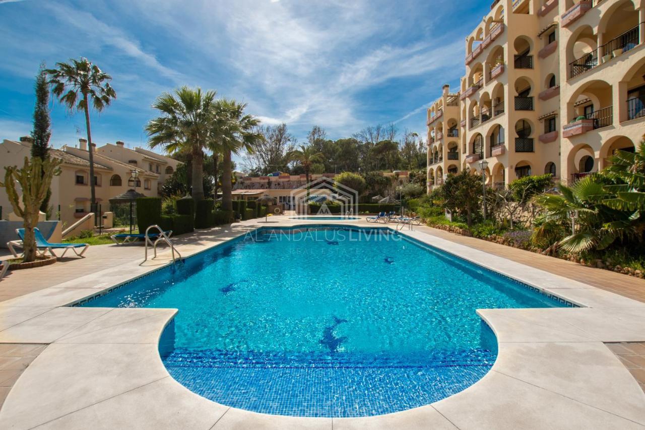 דירות מאלגה Panoramic Sea Views And Direct Access To The Beach From The Community In Torrenueva מראה חיצוני תמונה